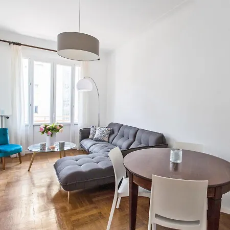 Apartment Promenade: Spacious Air-conditioned Near *